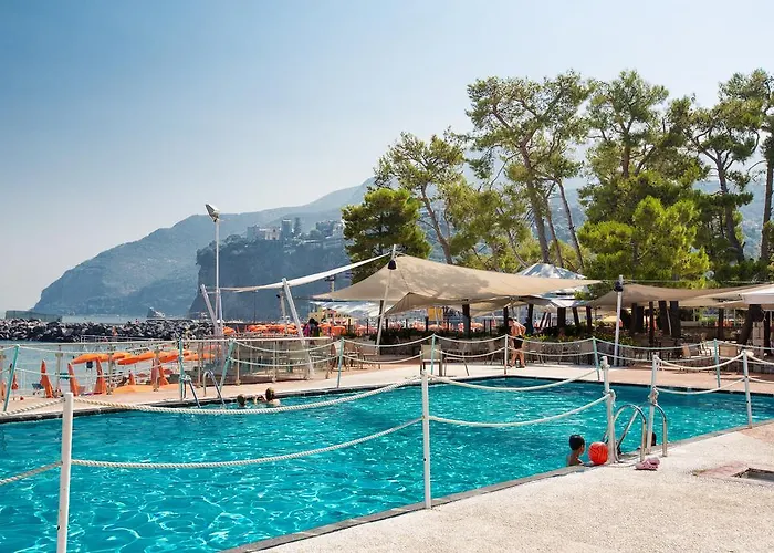 アパートホテル Le Axidie