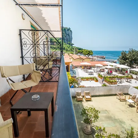 Le Axidie Apartmanhotel Vico Equense