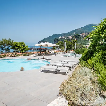 Appart hôtel Le Axidie Vico Equense